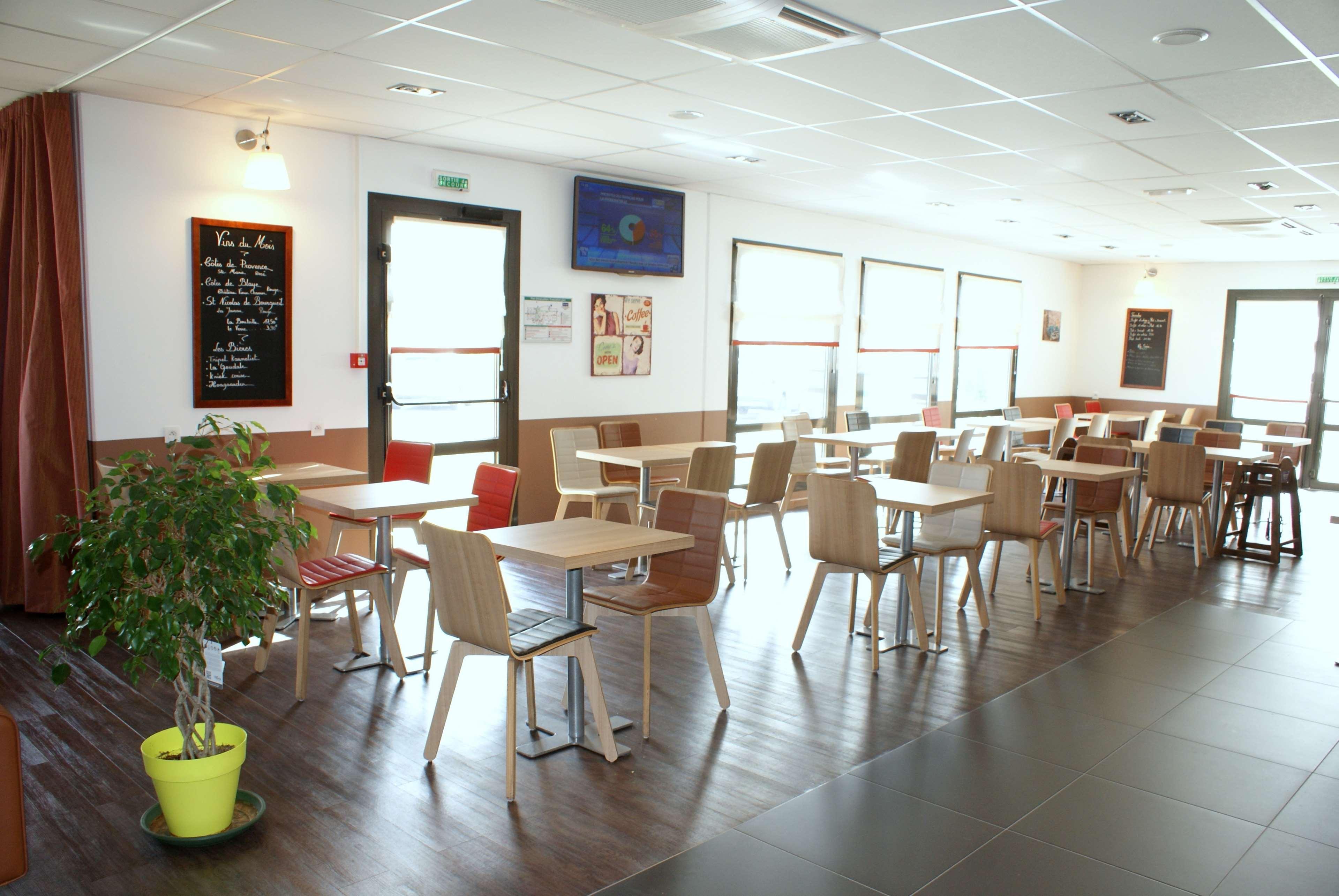 Ibis Douai Dechy Hotel Bagian luar foto