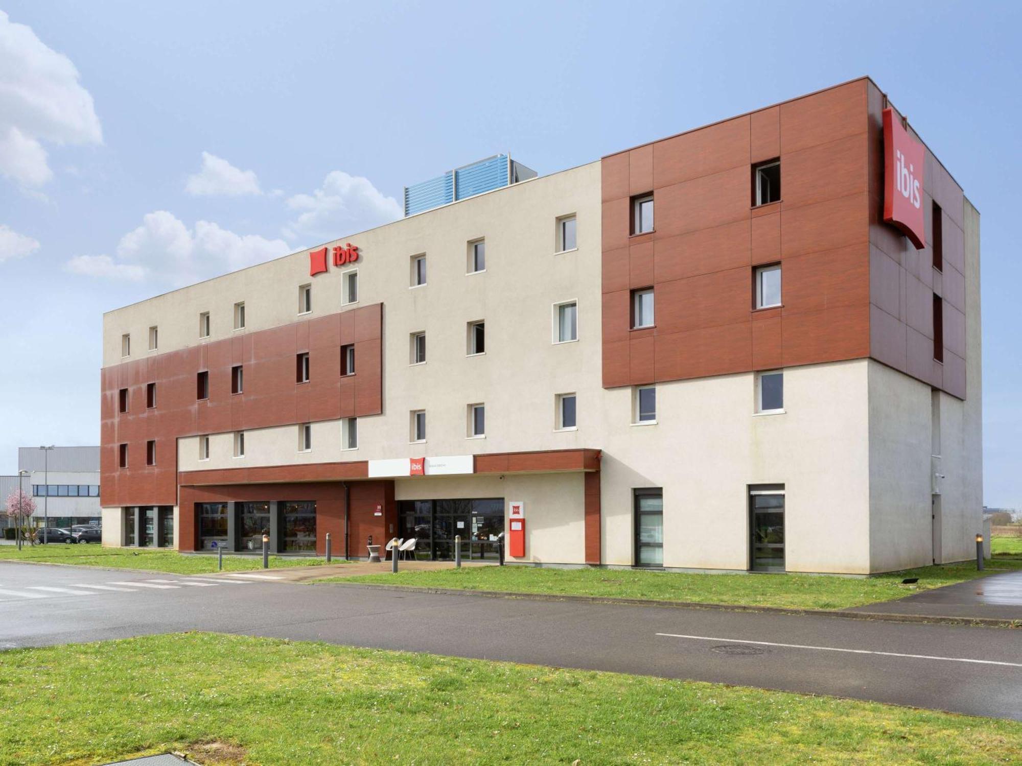 Ibis Douai Dechy Hotel Bagian luar foto