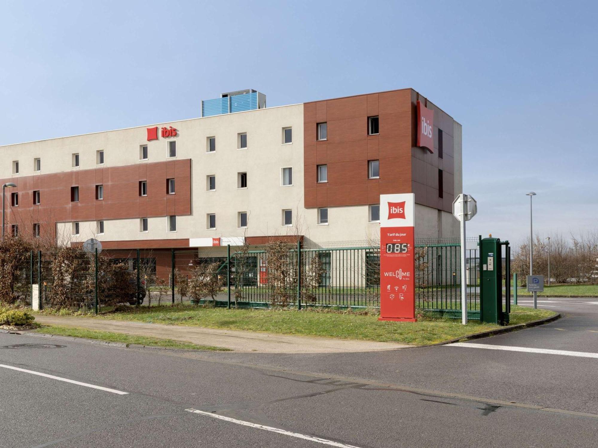 Ibis Douai Dechy Hotel Bagian luar foto