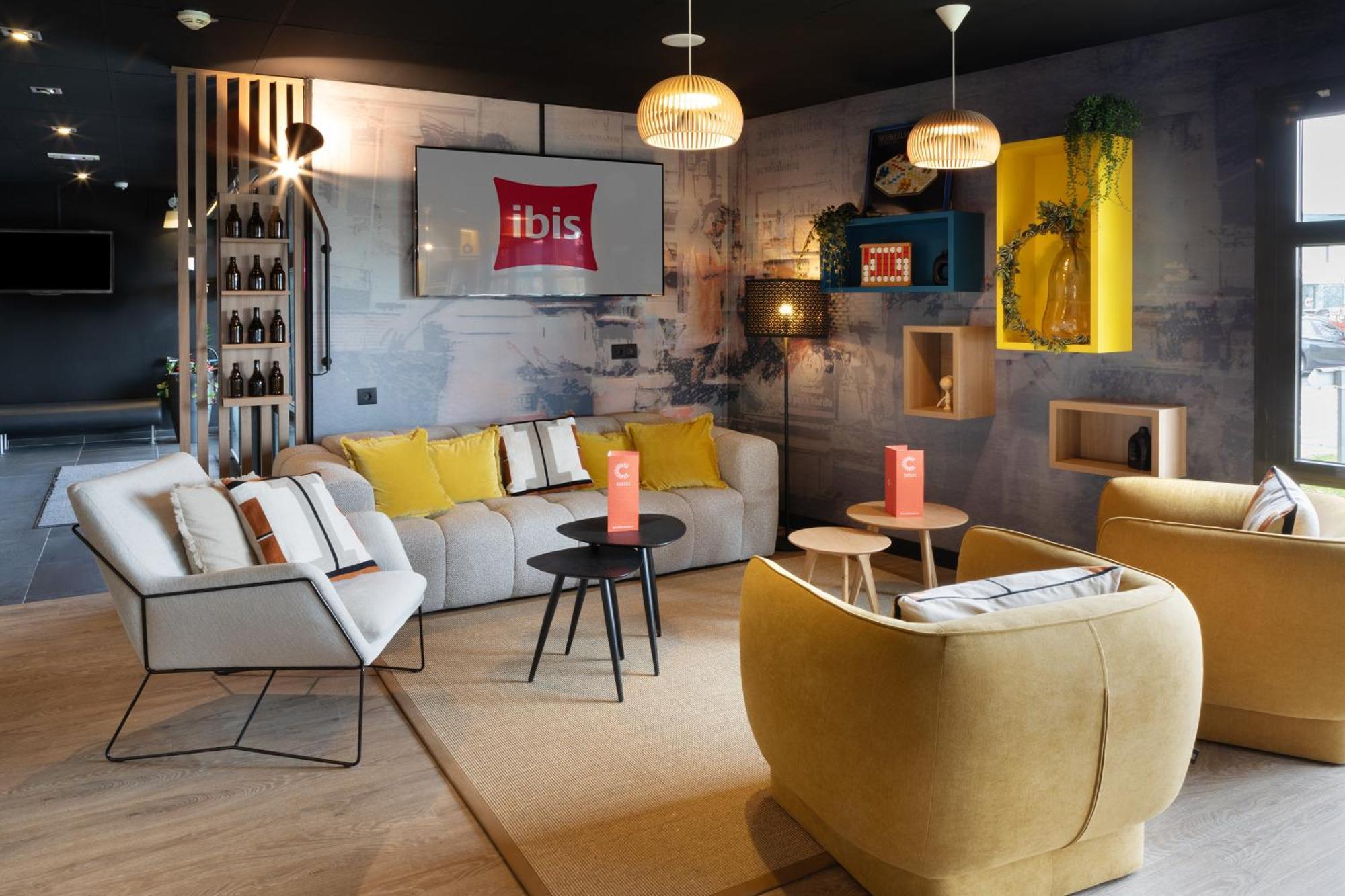 Ibis Douai Dechy Hotel Bagian luar foto