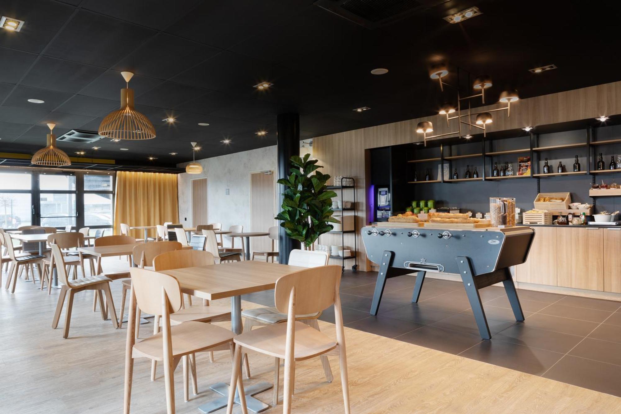 Ibis Douai Dechy Hotel Bagian luar foto