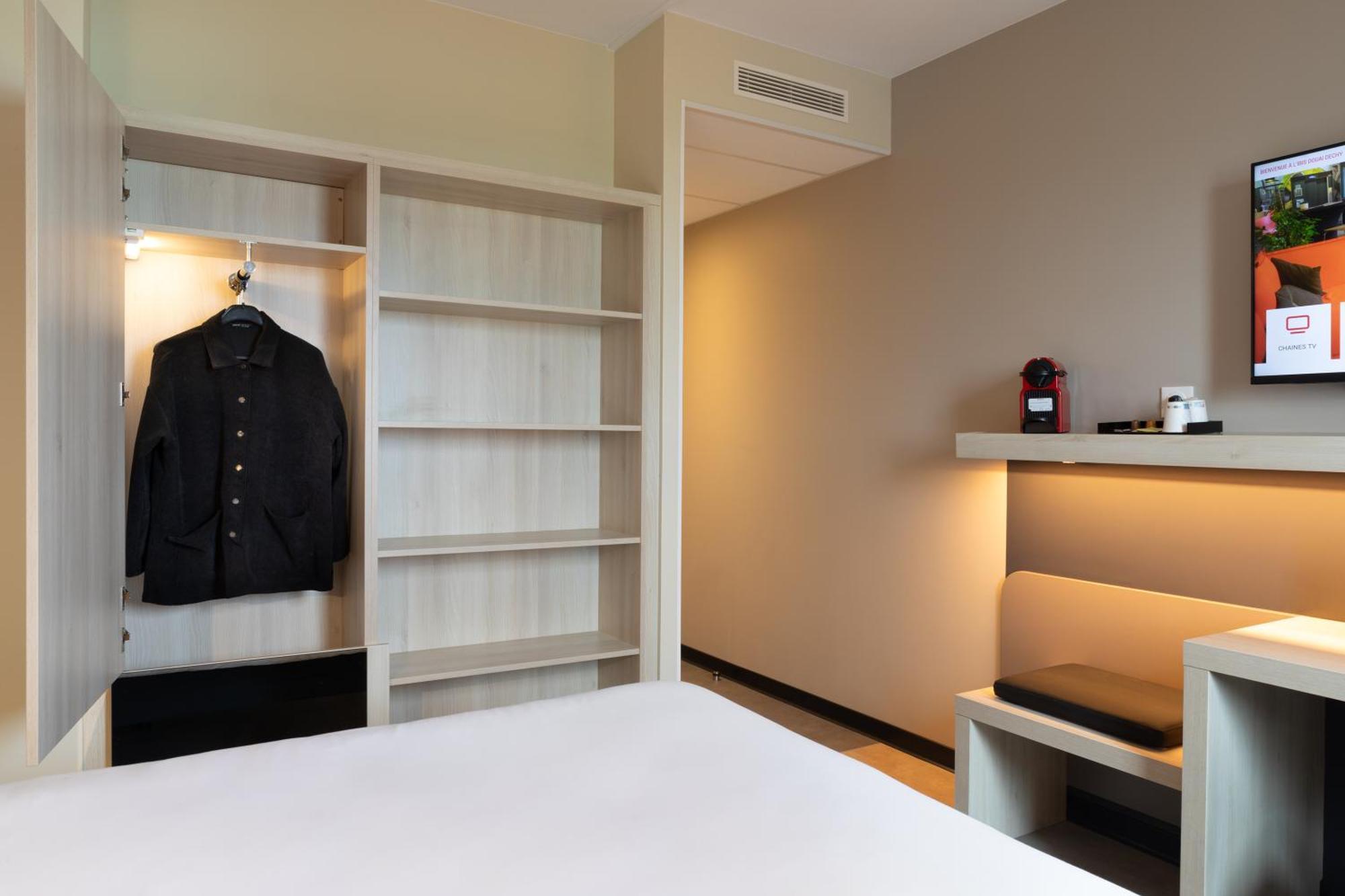 Ibis Douai Dechy Hotel Bagian luar foto